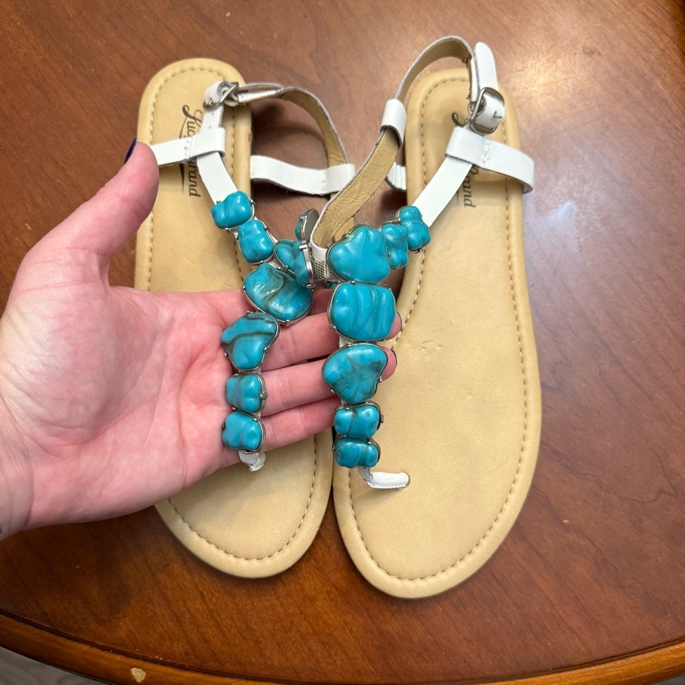 Women’s Lucky Brand White and Turquoise Beaded Sandals size 8